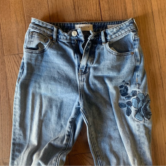 pacsun mom jeans with patchwork detail on side - Picture 1 of 3